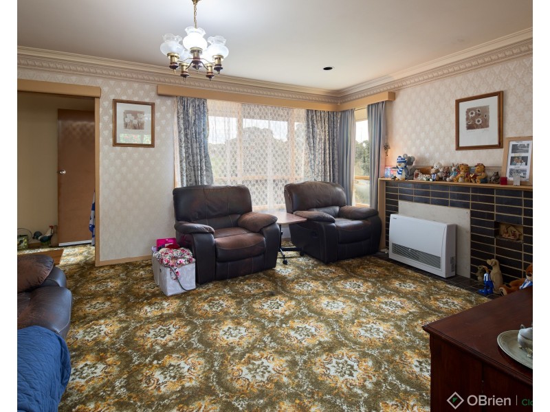 12 Charles Street, Drouin VIC 3818