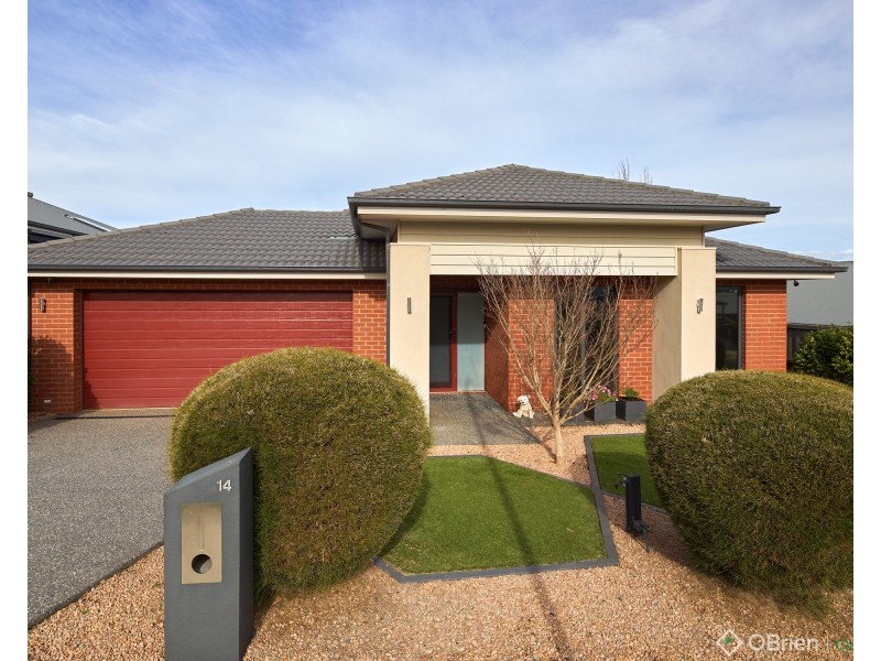 14 Golden Avenue, Warragul VIC 3820