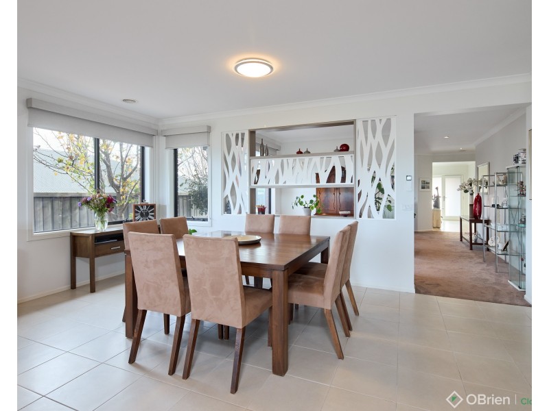 14 Golden Avenue, Warragul VIC 3820