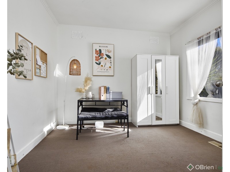 10 Fairchild Street, Drouin VIC 3818