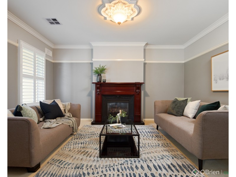 6 Evergreen Close, Drouin VIC 3818