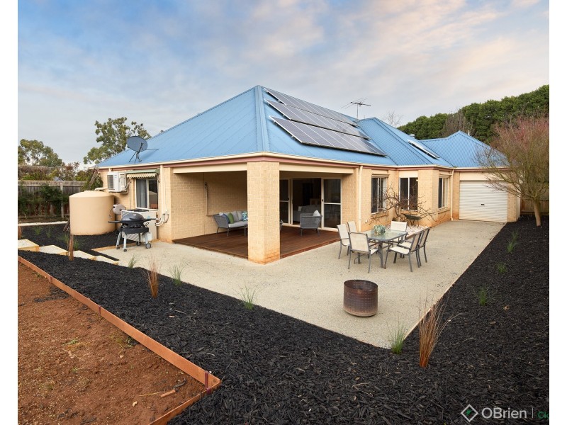 6 Evergreen Close, Drouin VIC 3818