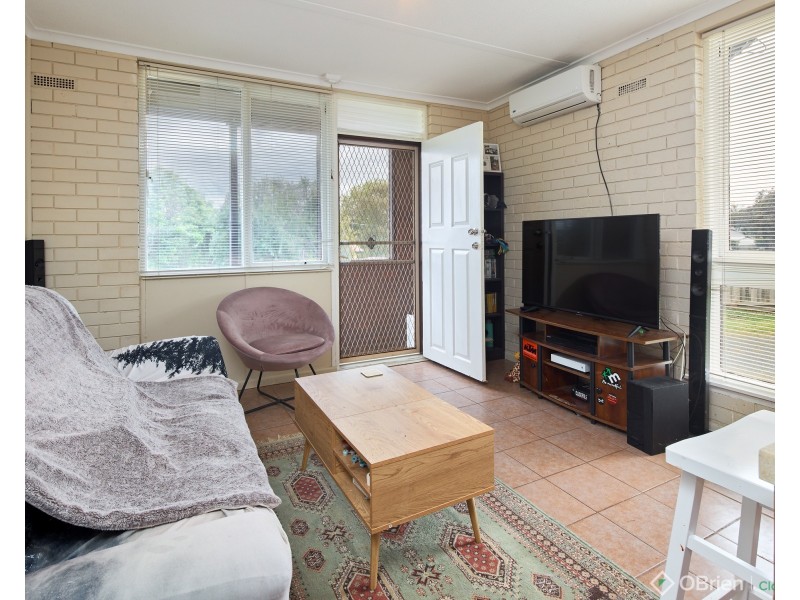 1/43 Lampard Road, Drouin VIC 3818