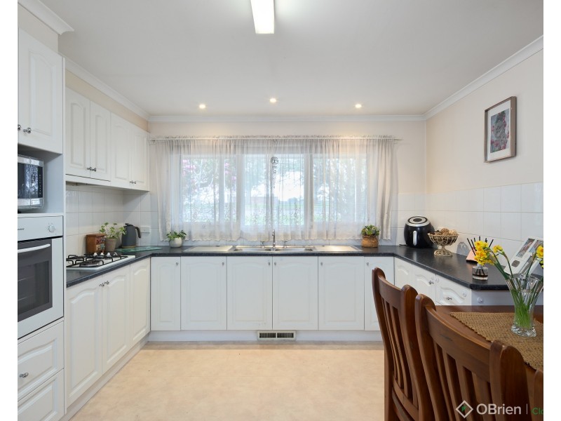 4 Main South Road, Drouin VIC 3818