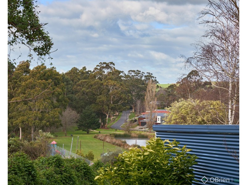 4 Main South Road, Drouin VIC 3818