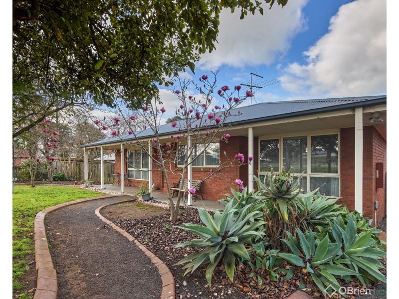 4 Main South Road, Drouin VIC 3818