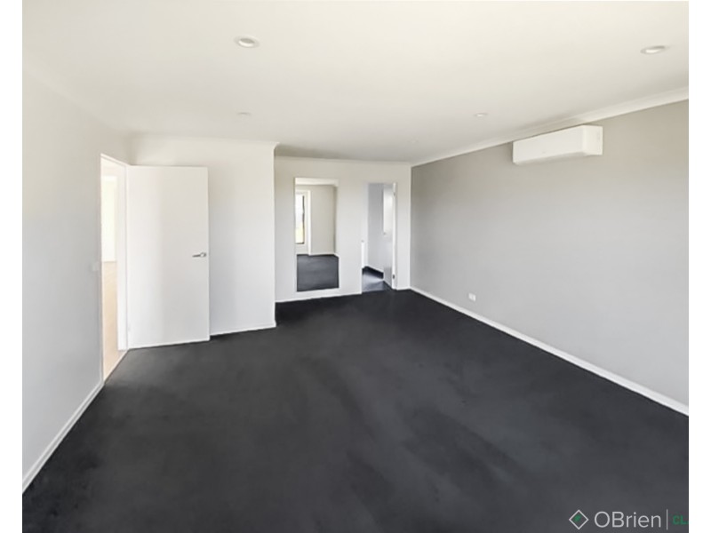 32 Boyd Avenue, Warragul VIC 3820