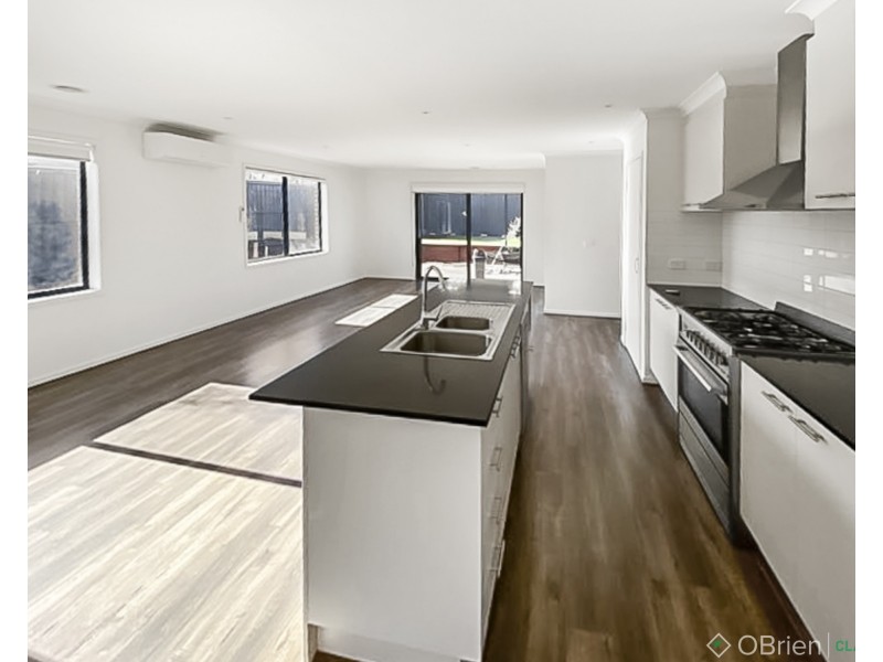 32 Boyd Avenue, Warragul VIC 3820