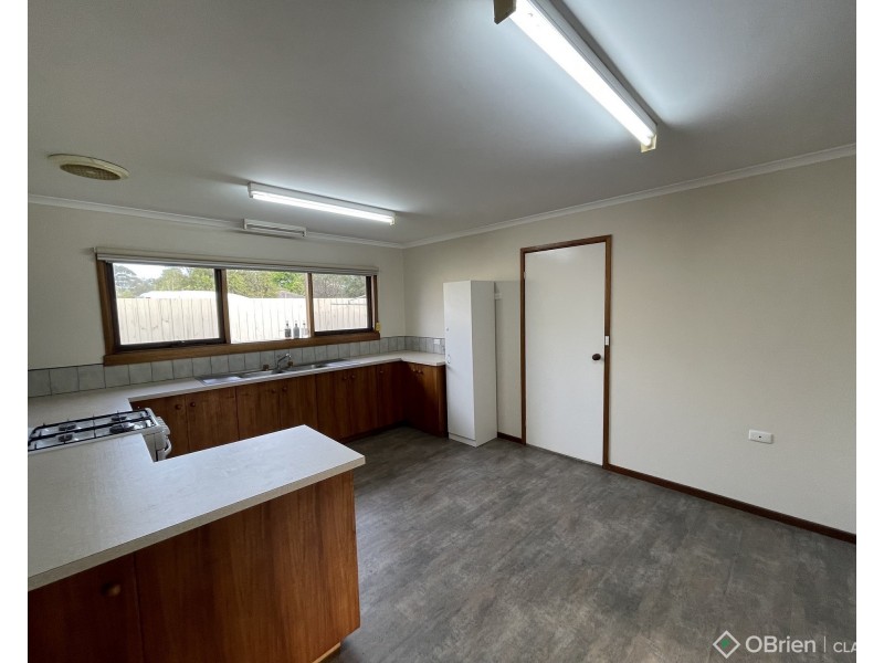 2/2 Witton Street, Longwarry VIC 3816