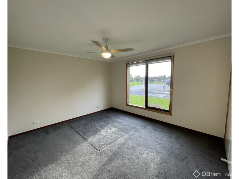 2/2 Witton Street, Longwarry VIC 3816