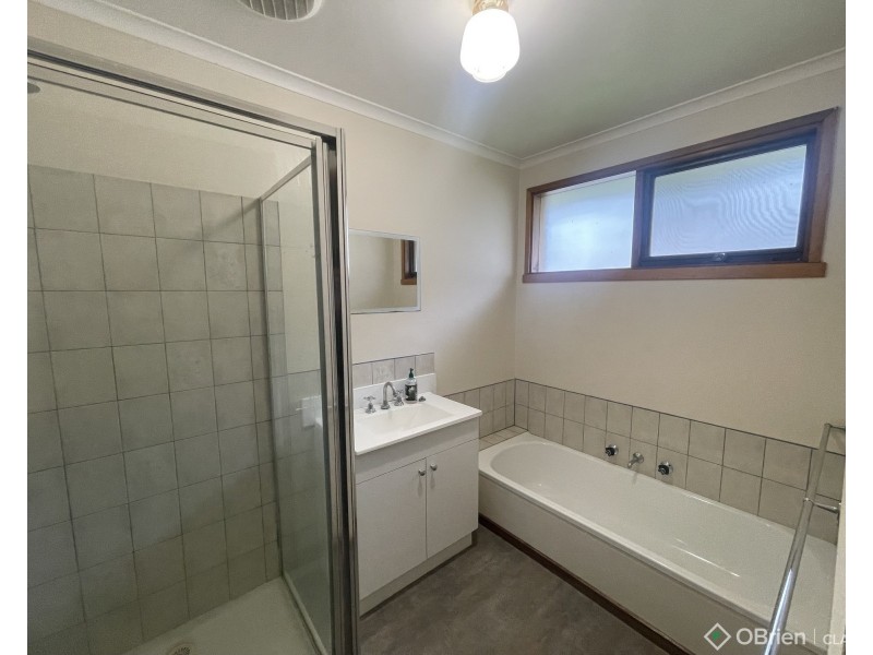 2/2 Witton Street, Longwarry VIC 3816