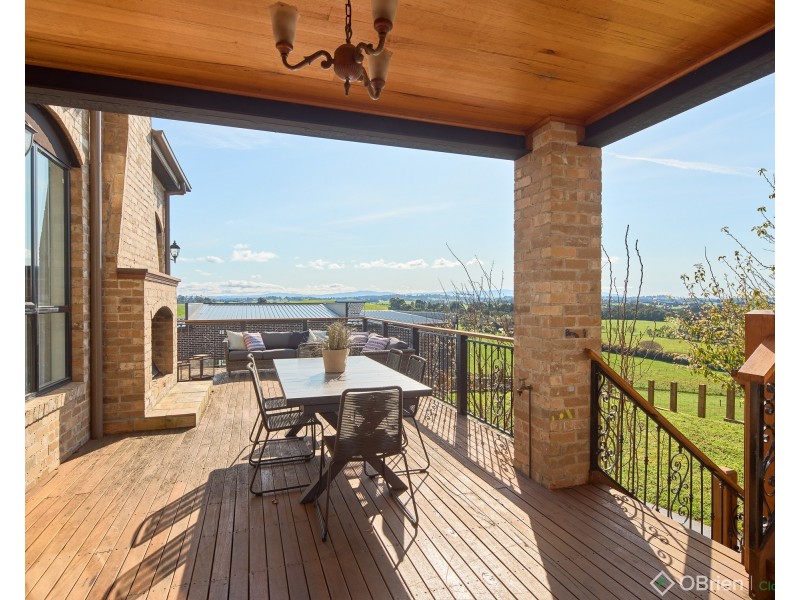 18 Nursery Rise, Warragul VIC 3820