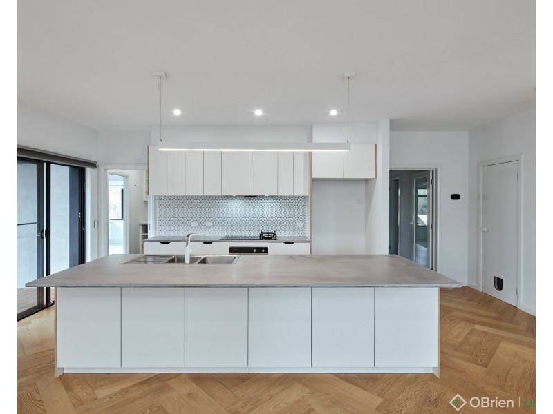 16 Montgomery Street, Warragul VIC 3820