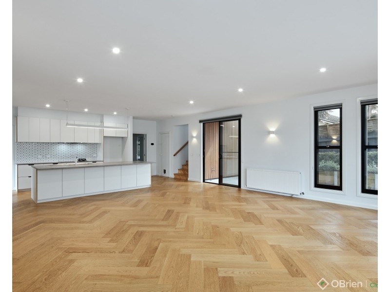 16 Montgomery Street, Warragul VIC 3820