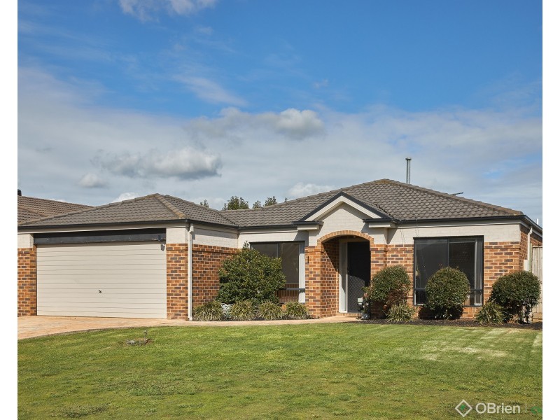 33 Lyndhurst Square, Drouin VIC 3818