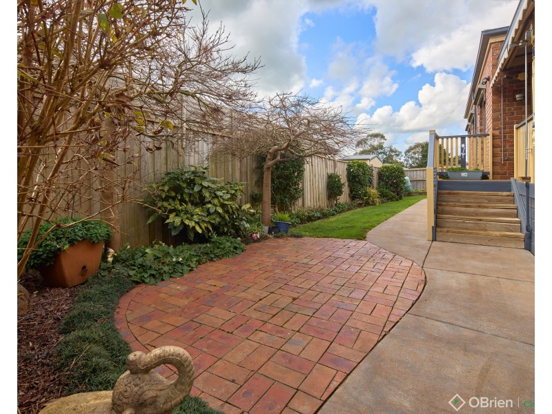 19 Mountain Vista Court, Drouin VIC 3818