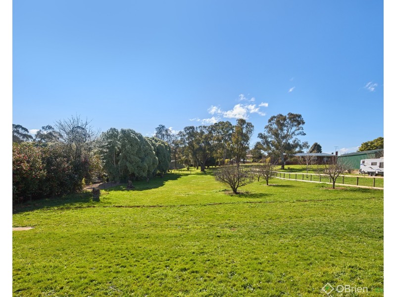 28 Old Sale Road, Buln Buln VIC 3821