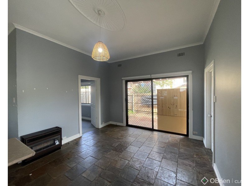 1/102 Albert Street, Warragul VIC 3820