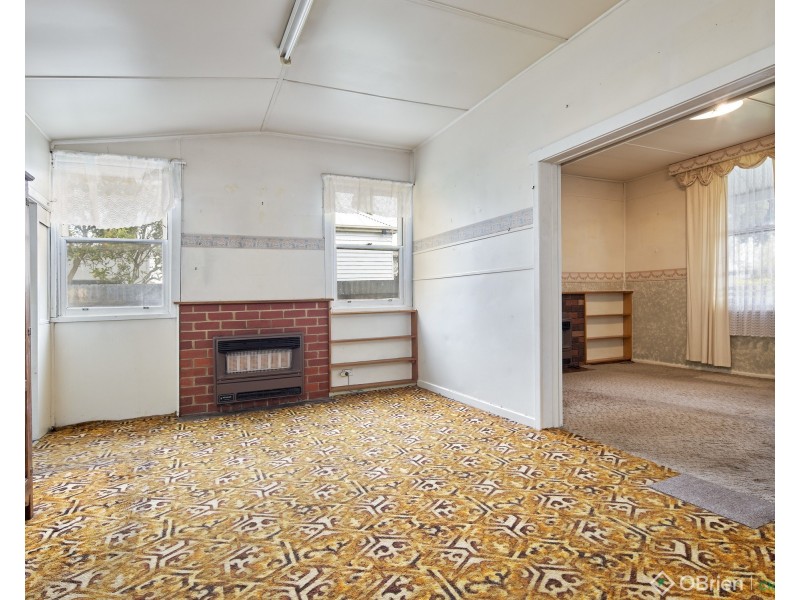 6 Hopetoun Road, Drouin VIC 3818