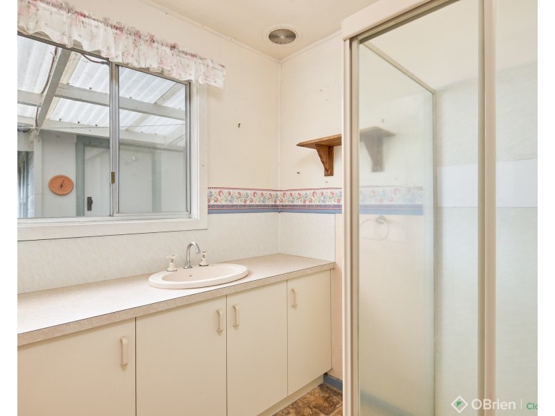 6 Hopetoun Road, Drouin VIC 3818