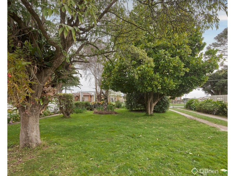 6 Hopetoun Road, Drouin VIC 3818