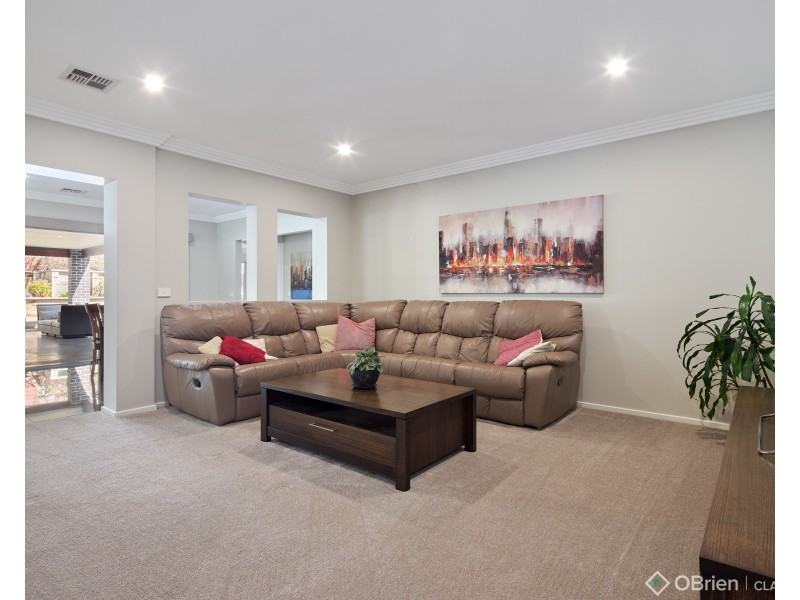 37 Glendon Drive, Warragul VIC 3820