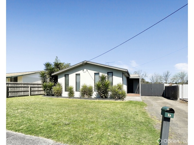 7 Ellinbank Street, Newborough VIC 3825