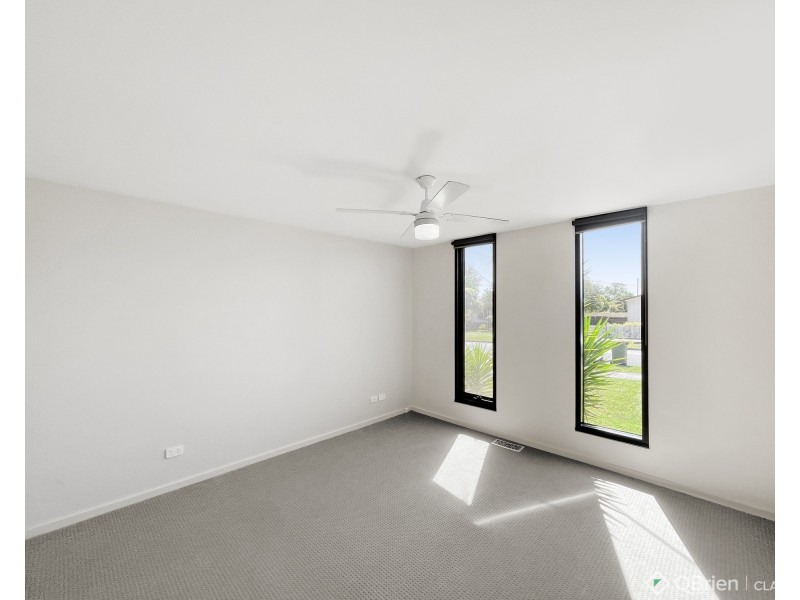 7 Ellinbank Street, Newborough VIC 3825