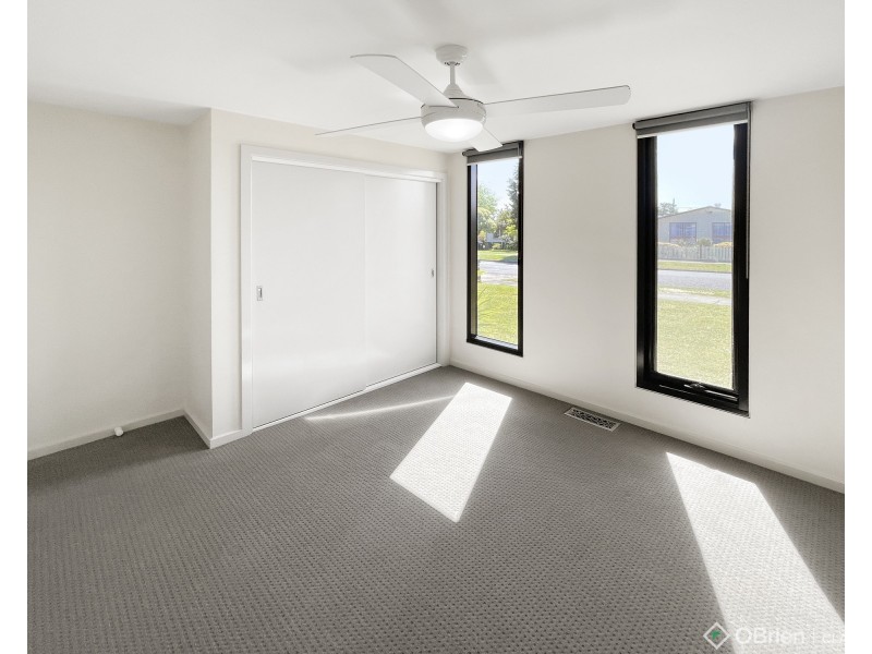 7 Ellinbank Street, Newborough VIC 3825