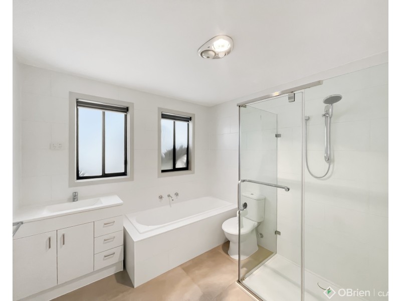 7 Ellinbank Street, Newborough VIC 3825