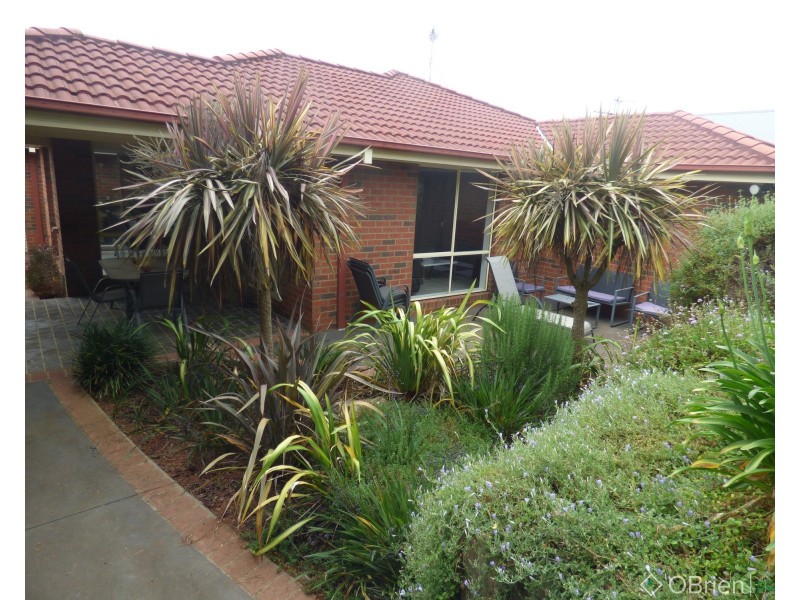 27 Glendon Drive, Warragul VIC 3820