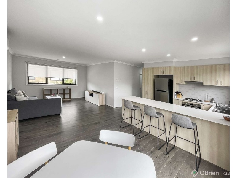 1/16 McKindlay Street, Drouin VIC 3818