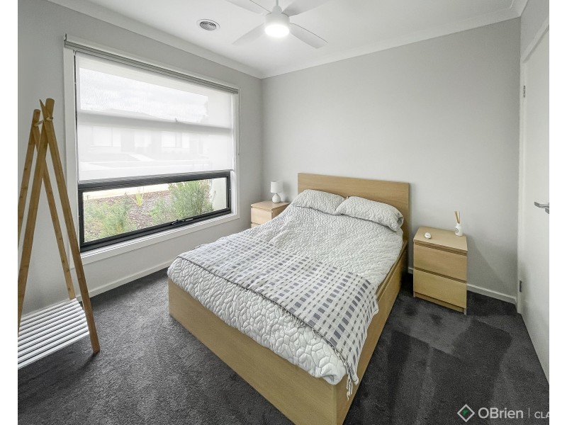 1/16 McKindlay Street, Drouin VIC 3818
