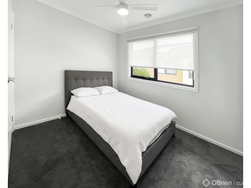 1/16 McKindlay Street, Drouin VIC 3818