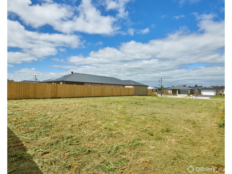 143 Mills Road, Warragul VIC 3820
