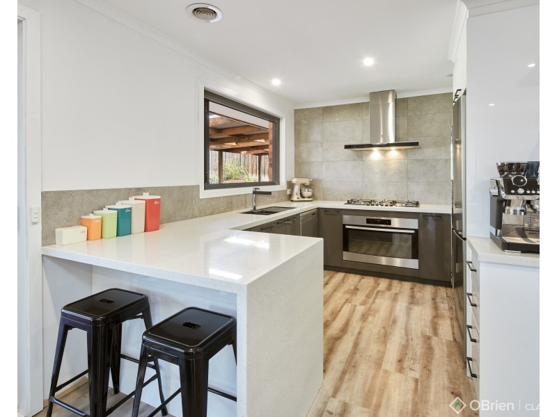 1 Elizabeth Close, Drouin VIC 3818