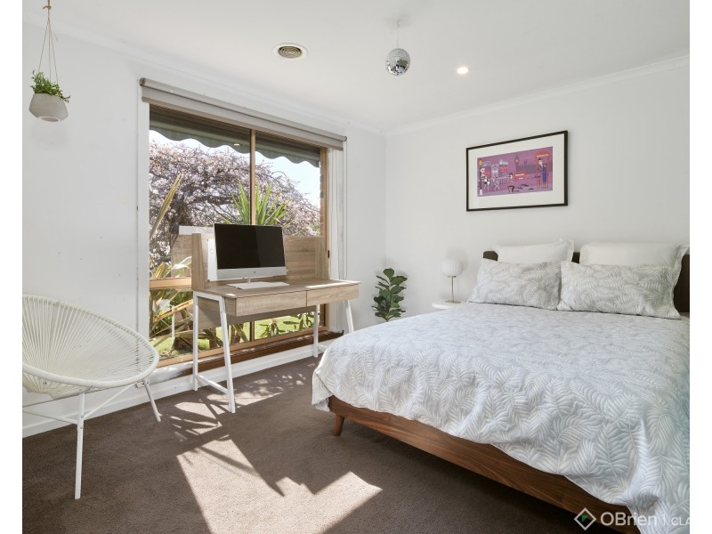 1 Elizabeth Close, Drouin VIC 3818