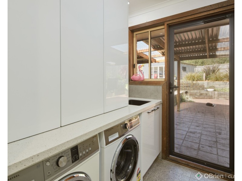 1 Elizabeth Close, Drouin VIC 3818