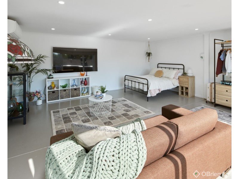 1 Elizabeth Close, Drouin VIC 3818