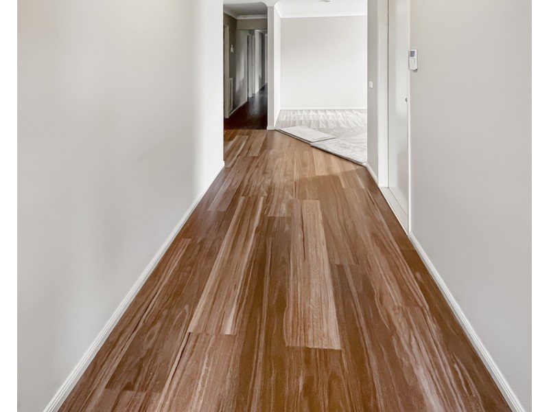 34 Lyndhurst Square, Drouin VIC 3818