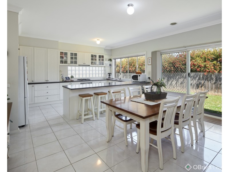 12 Todman Street, Drouin VIC 3818