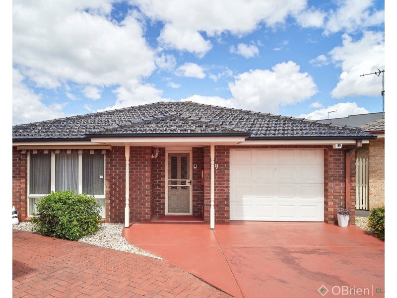 9 Rees Close, Drouin VIC 3818