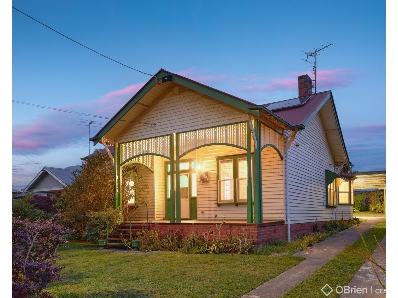 18 Young Street, Drouin VIC 3818