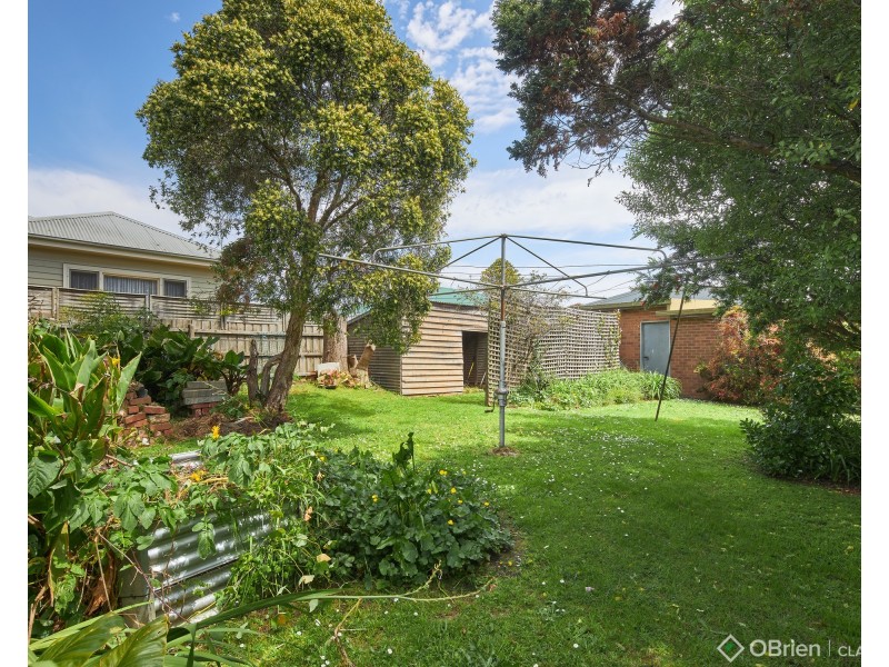 18 Young Street, Drouin VIC 3818