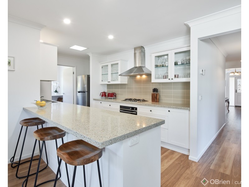 11 Sandstock Drive, Warragul VIC 3820