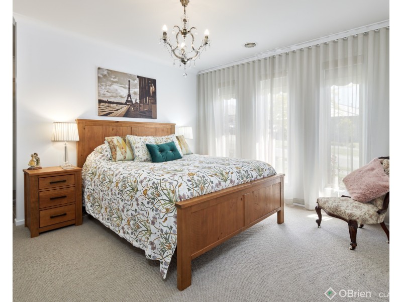 11 Sandstock Drive, Warragul VIC 3820