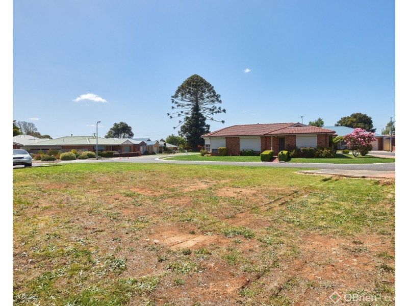 19 Rees Close, Drouin VIC 3818