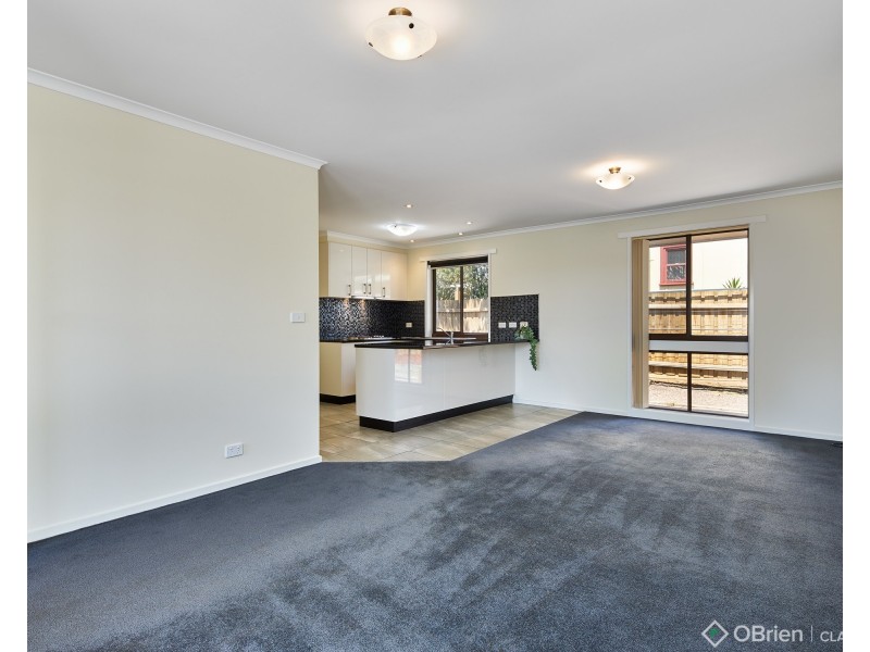 1/3 Neerim Street, Drouin VIC 3818