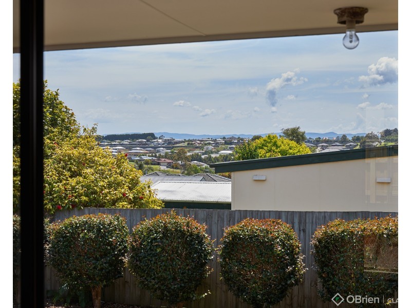 1/3 Neerim Street, Drouin VIC 3818