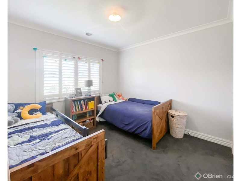 21 Drovers Close, Drouin VIC 3818